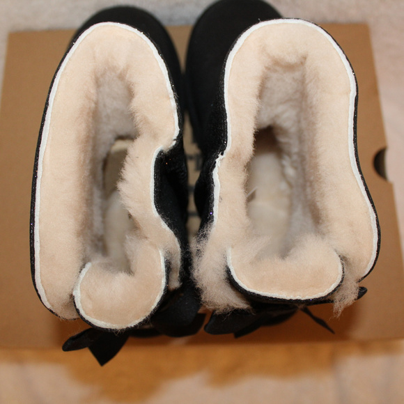 UGG MINI BAILEY BOW SPARKLE BOOTS NEW! - Picture 5 of 8